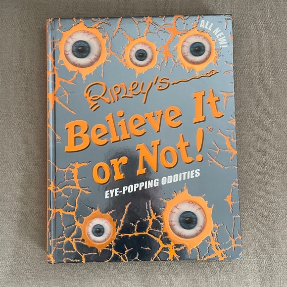Ripley's Believe It or Not! Eye-Popping Oddities Book - Picture 1 of 9